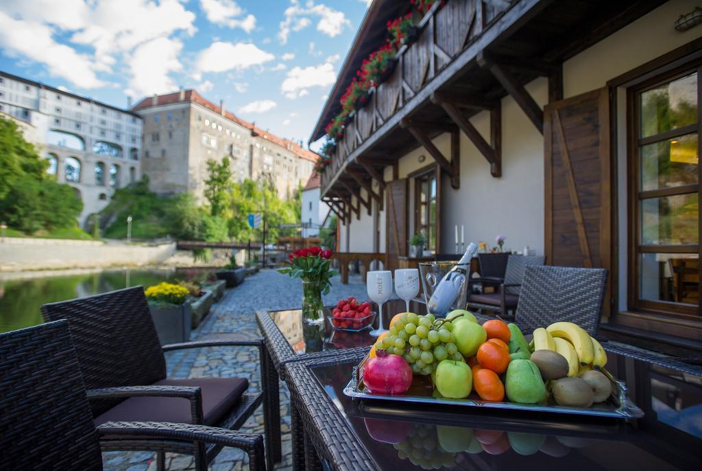 Garni hotel Castle Bridge Český Krumlov Exterior foto